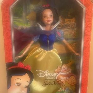 Disney signature collection Snow White